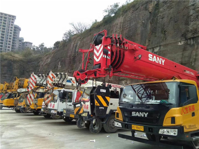 宝安区吊车出租按什么计费？台班费、单次费、里程费怎么算？